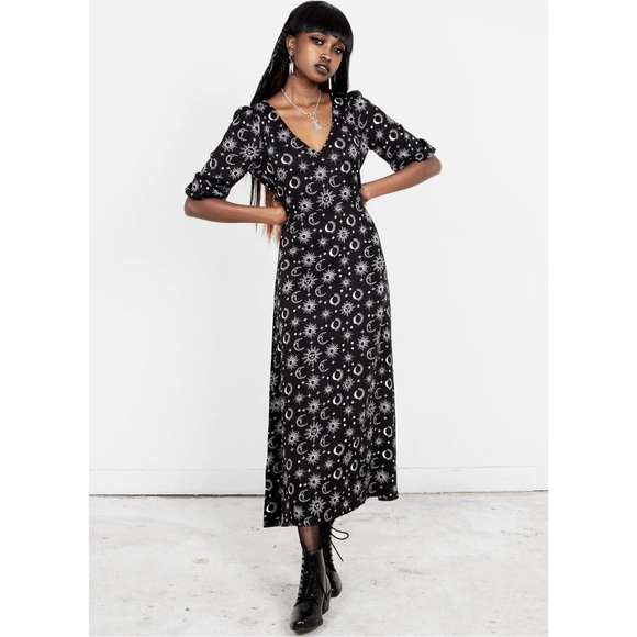 Disturbia Dresses & Skirts - Disturbia Moonbeam Midi Dress
